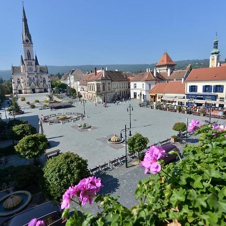 Hotel Irottkoe Koszeg Luaran gambar