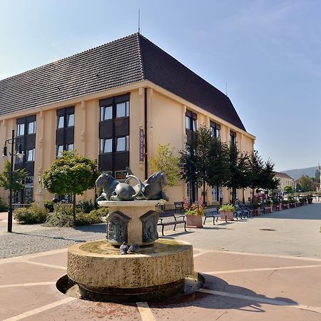 Hotel Irottkoe Koszeg Luaran gambar