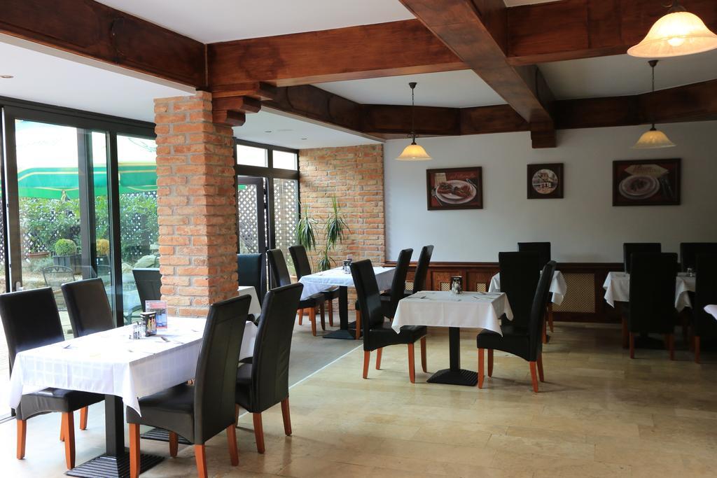 Hotel Irottkoe Koszeg Luaran gambar