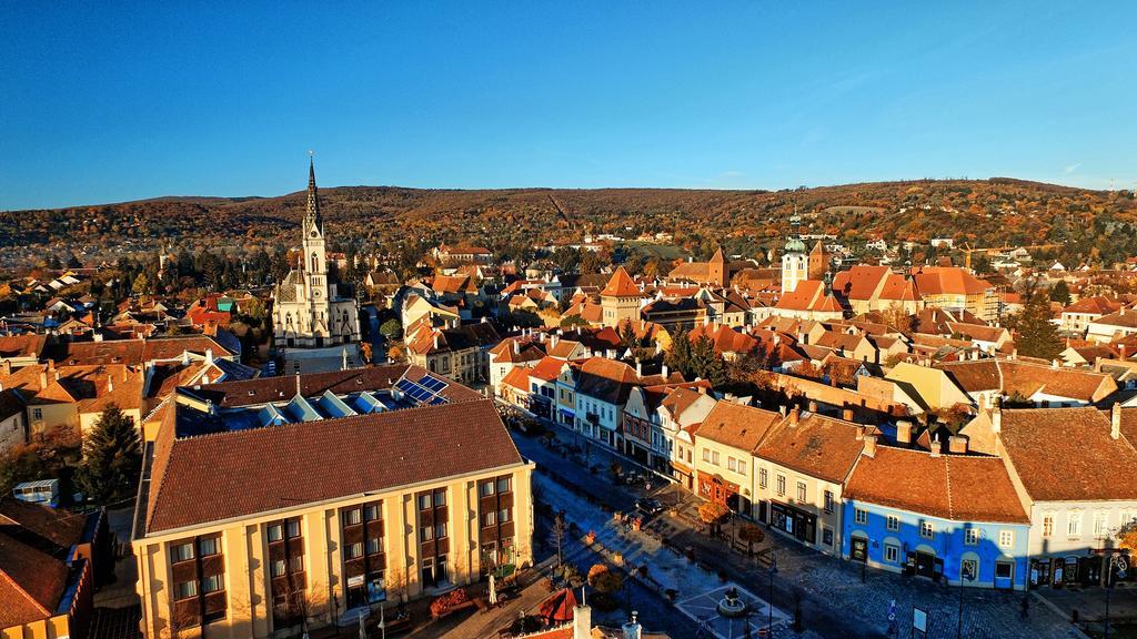 Hotel Irottkoe Koszeg Luaran gambar