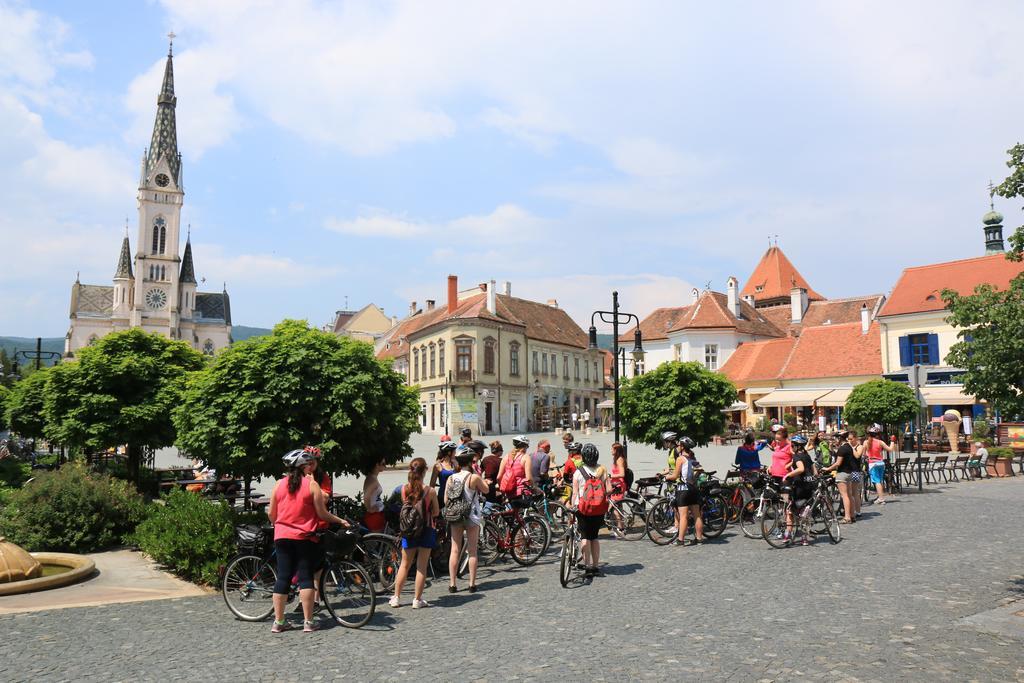 Hotel Irottkoe Koszeg Luaran gambar