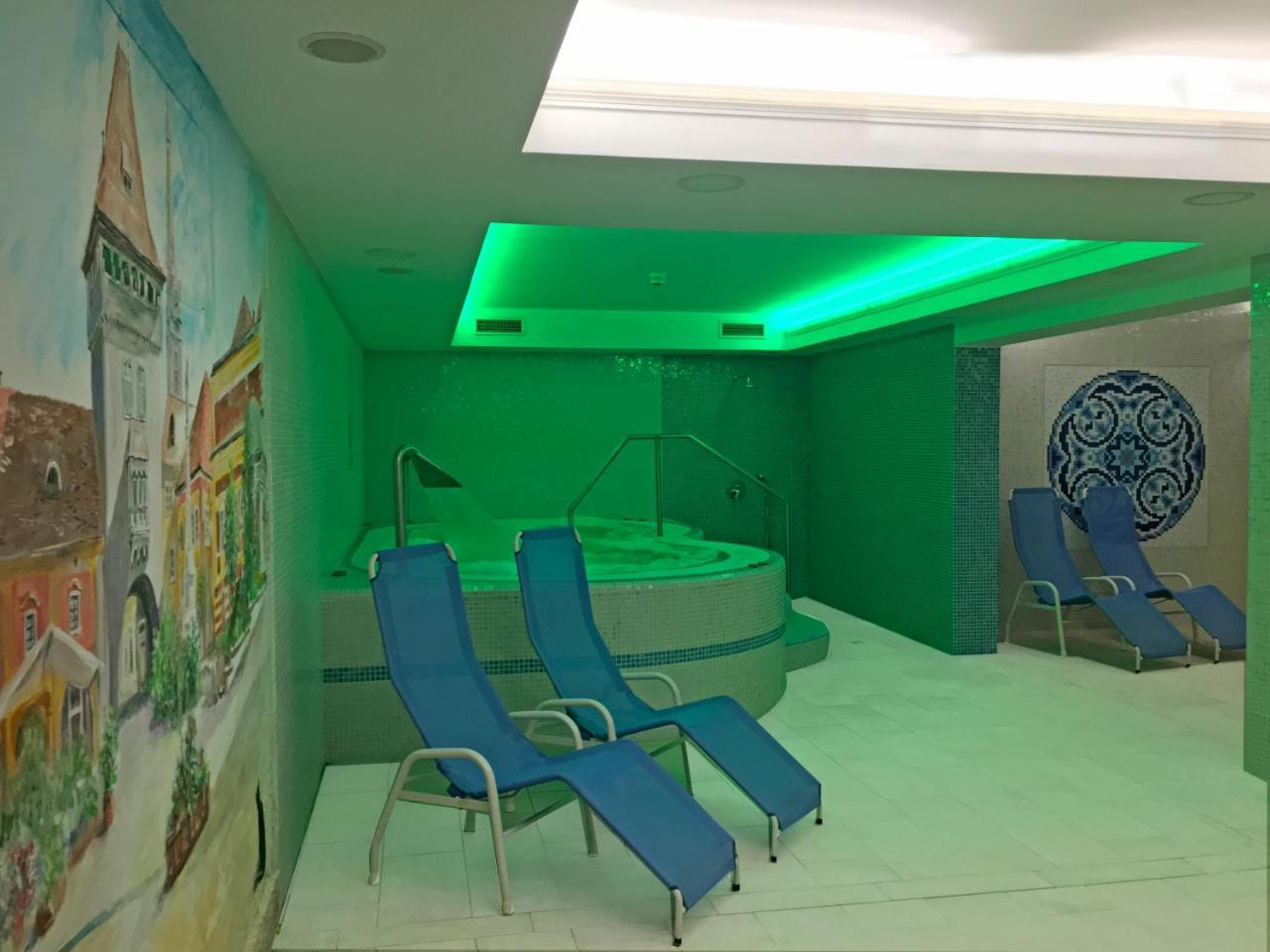 Hotel Irottkoe Koszeg Luaran gambar