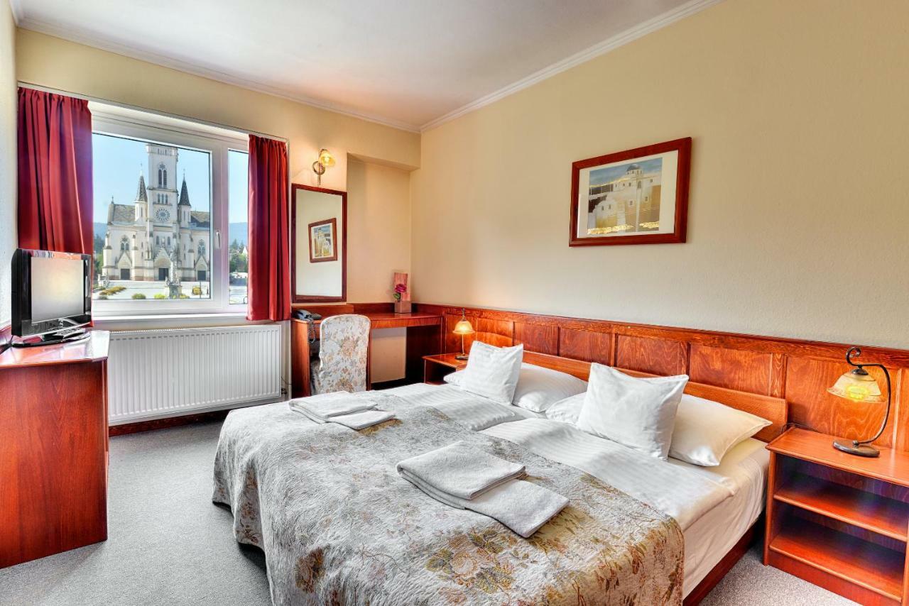 Hotel Irottkoe Koszeg Luaran gambar